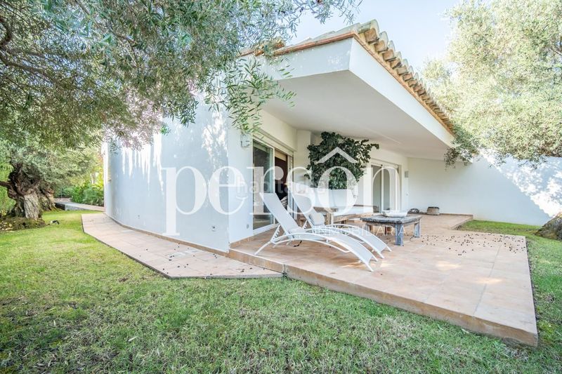 Foto e8d3d566-ad61-4038-bd82-1107bfdcb6ab. Casa aparellada amb calefacció aparcament piscina a Bétera