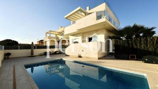 Maison à La Zenia. Chalet independiente con piscina en orihuela costa
