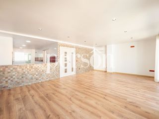 Rent Triplex in Zona Campus Universitario. Dúplex a estrenar con gran terraza en burjassot