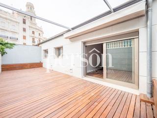 Lloguer Àtic a Sant Francesc. Ático en alquiler de dos habitaciones en el centro