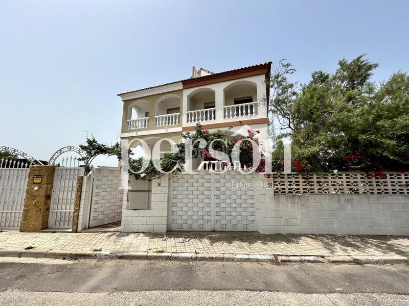Foto 9e9f18ff-4261-4cf0-afac-0f3e09956363. Casa bifamiliare con piscina in Mareny Blau Sueca