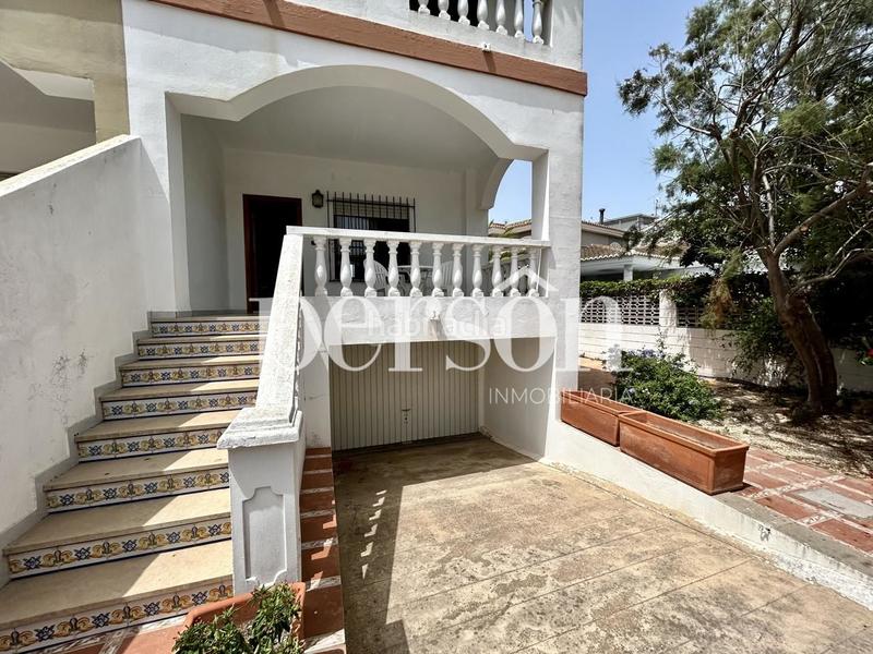 Foto a1b83764-defa-480a-9e23-1476aef5e57f. Casa bifamiliare con piscina in Mareny Blau Sueca