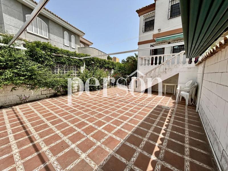 Foto e582a38b-df2c-4ea8-a2cf-b04d903ed545. Casa bifamiliare con piscina in Mareny Blau Sueca