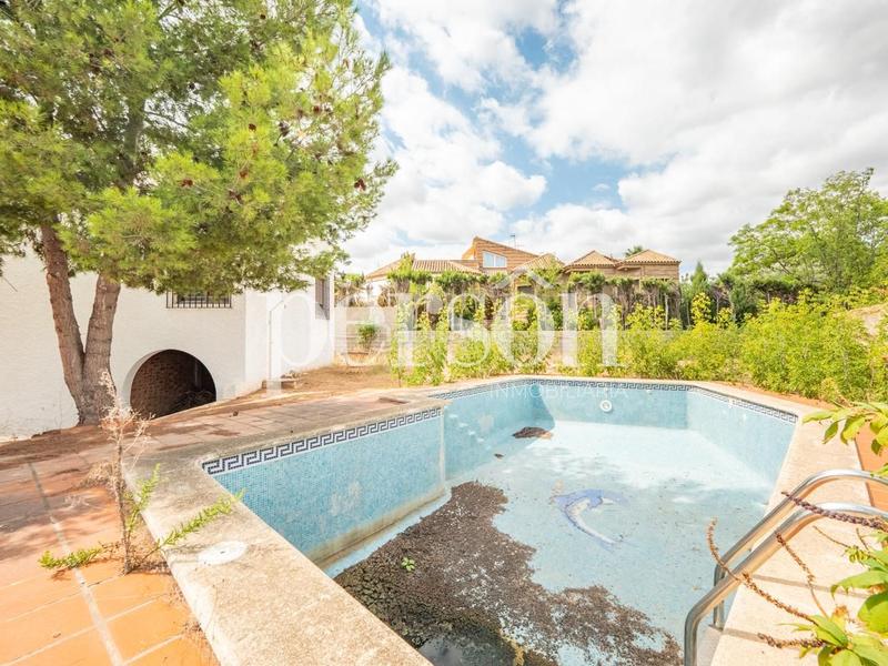 Foto 1a171e34-5f8c-46d7-8511-333e94516ca3. Casa  independiente en campolivar en Godella