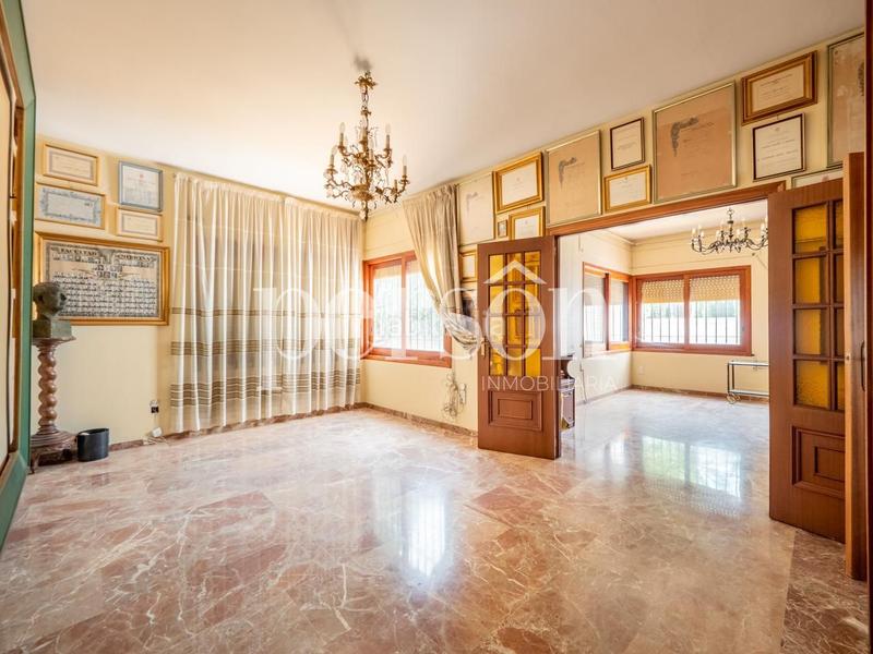 Foto 83aa2eb9-12b8-4c9b-9956-f5f95c52a352. Casa  independiente en campolivar en Godella