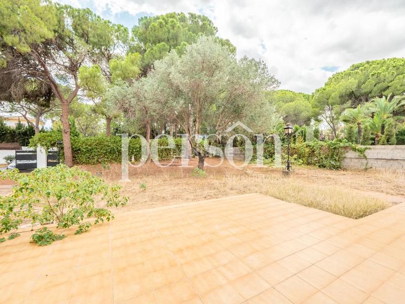 Foto 9fba6d40-09e4-41e3-bbfa-fd332ea2d2b5. Casa  independiente en campolivar en Godella