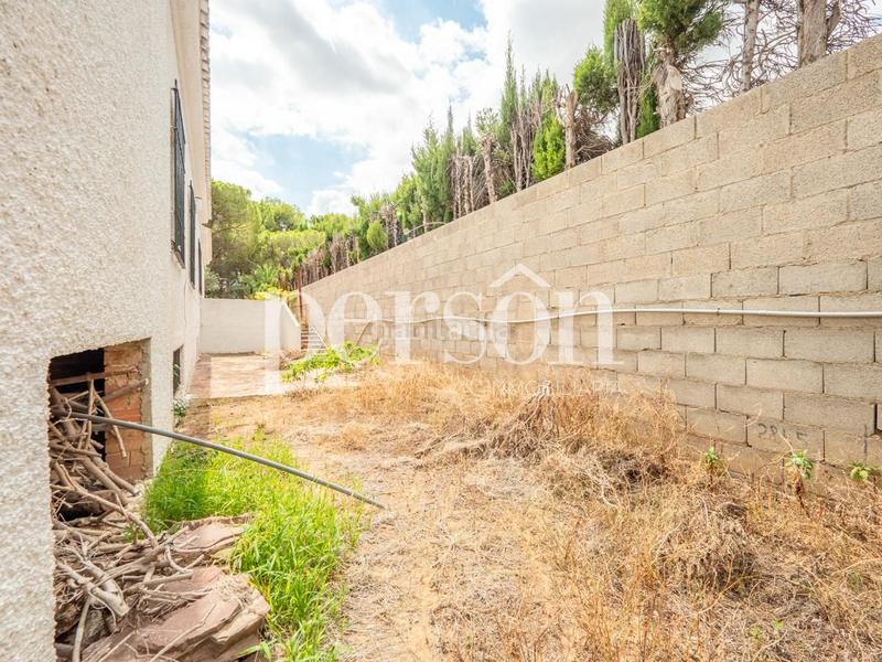 Foto bd20e86a-0321-4bc1-9adb-f5d4bcee68fd. Casa  independiente en campolivar en Godella