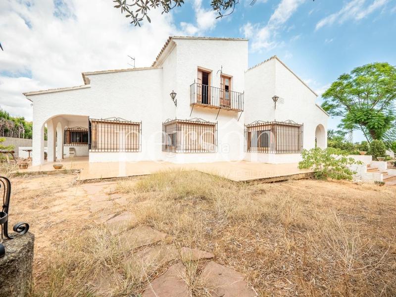 Foto fb2f2645-02ca-4dc4-8c69-efa79397607f. Casa  independiente en campolivar en Godella