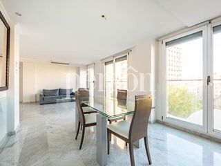 D�plex  De x�tiva. Gran d�plex con vistas despejadas en el centro de valencia