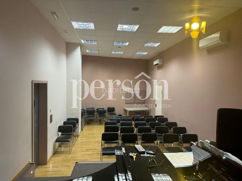 Foto 73a02bcb-b369-4696-bfea-a0ef5e01116d. Local comercial a Ausias March Alboraya