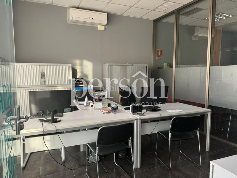 Foto 7a4a6bdc-1cb2-40ba-bf27-f18f69bb5ef0. Local comercial a Ausias March Alboraya