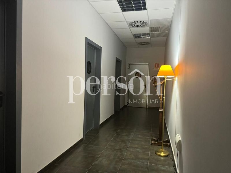 Foto a7984073-04ee-4a83-91a4-22d7f22c9998. Local comercial a Ausias March Alboraya