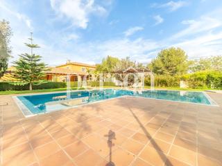 Masia a Los Pinares-La Masia. Exclusiva finca en bétera