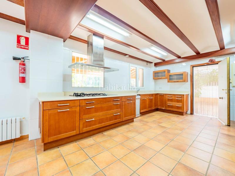 Foto 8378b11c-87fe-49cc-8076-1f73b4f97b75. Masía exclusiva finca en Los Pinares-La Masia Bétera