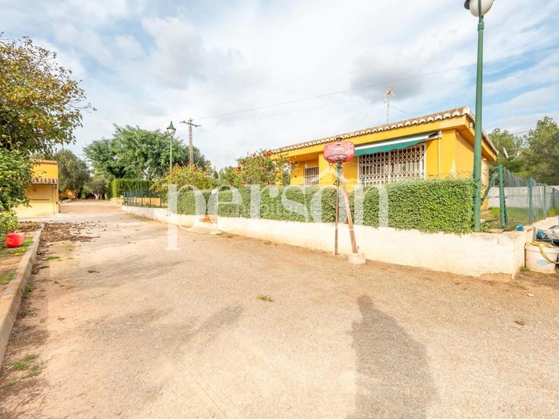 Foto c0f896b5-2d52-4505-aa65-2af90a1c6dcb. Masía exclusiva finca en Los Pinares-La Masia Bétera