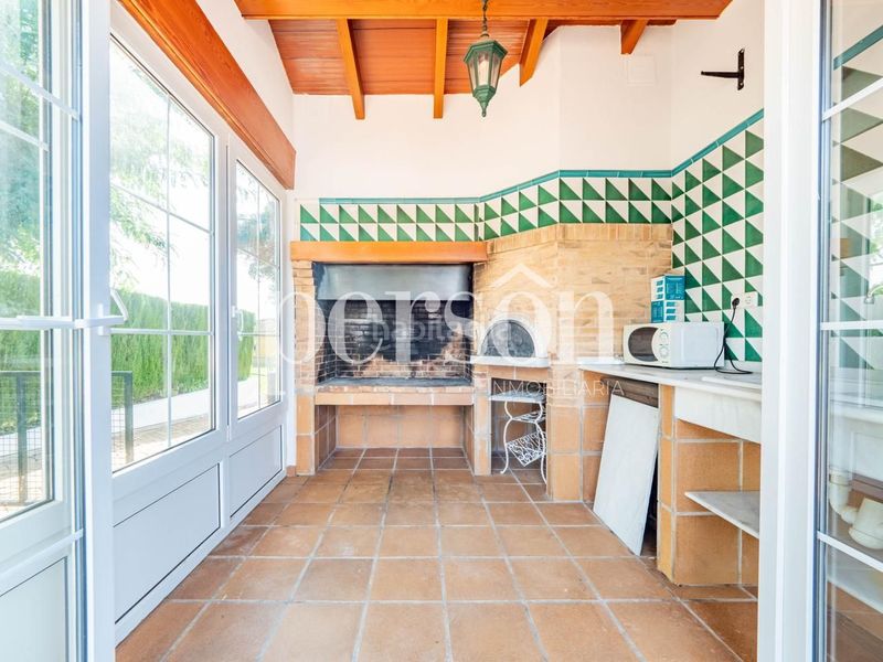 Foto c66f8b1b-5652-42d1-9190-25557103235f. Masia amb calefacció piscina a Los Pinares-La Masia Bétera