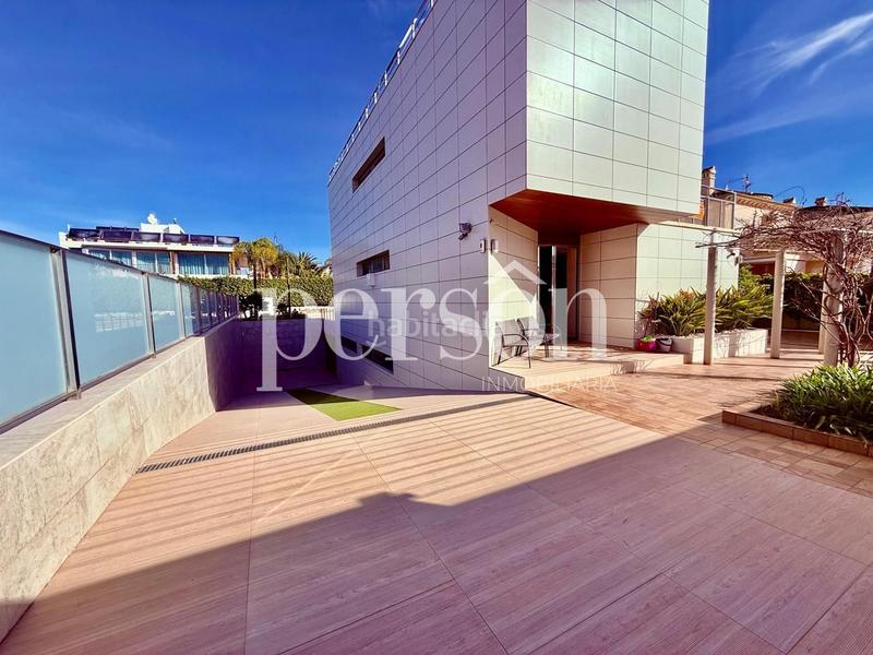 Foto e29ad1b9-ee24-45e9-aaa7-fb2cf5920606. Casa amb piscina a La Zenia Orihuela