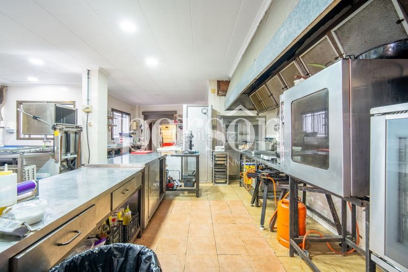 Foto 1d13c99a-f5fa-42ac-a1c8-920ade1e8aa0. Local comercial a Benifaió