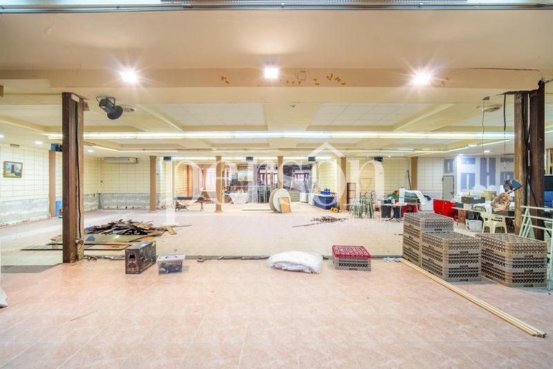 Foto 32fc8bb3-81a9-412a-b5e3-d2f3b5432f02. Local comercial a Benifaió