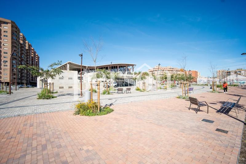 Foto 03fc2c1b-502f-4961-afa0-620e39aeb148. Locale commerciale in El Cabanyal-El Canyamelar Valencia