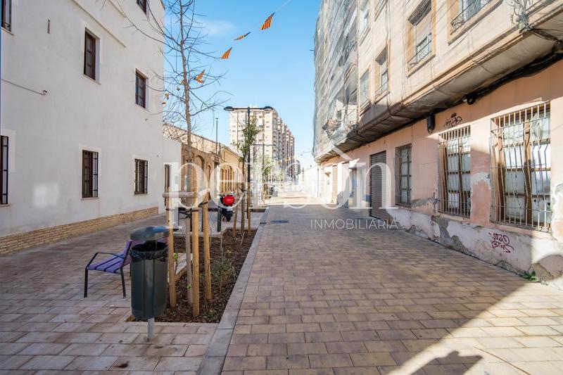 Foto 5e69442f-e993-49be-b1d1-1edf32cd3d53. Locale commerciale in El Cabanyal-El Canyamelar Valencia