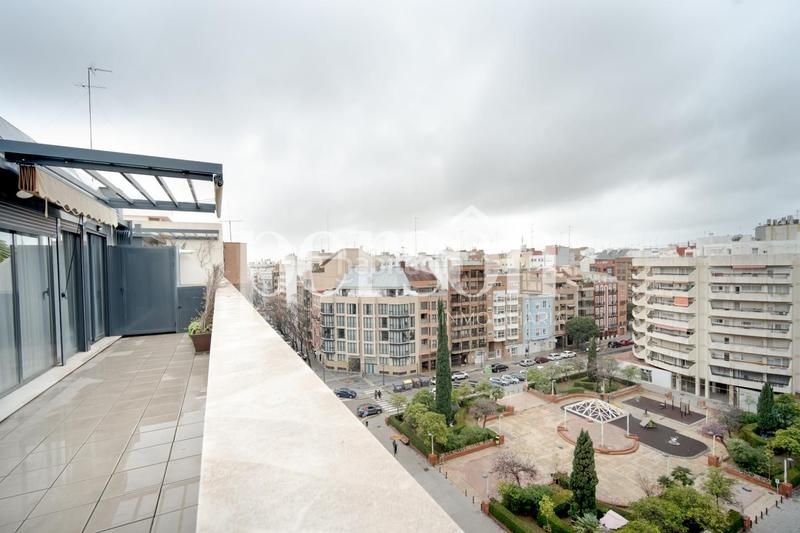 Foto 75386dd3-eaef-416e-af70-71d3796de0bf. Location attique avec chauffage parking piscine dans Valencia