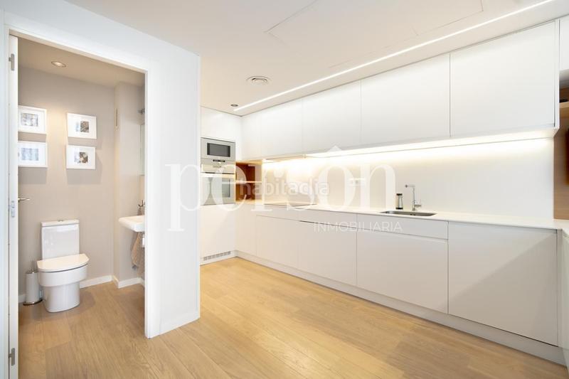 Foto e90a6650-b51f-437b-9080-36aa9f7bd5d1. Location attique avec chauffage parking piscine dans Valencia