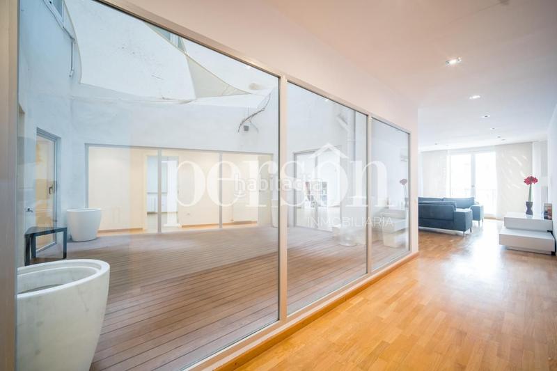 Foto 24da6e07-84a6-4042-870c-a32f86382bb8. Appartamento con riscaldamento in Russafa Valencia