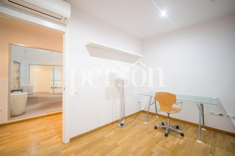 Foto d9ad46f1-4ea5-4a47-a007-b0b5a5200230. Appartamento con riscaldamento in Russafa Valencia
