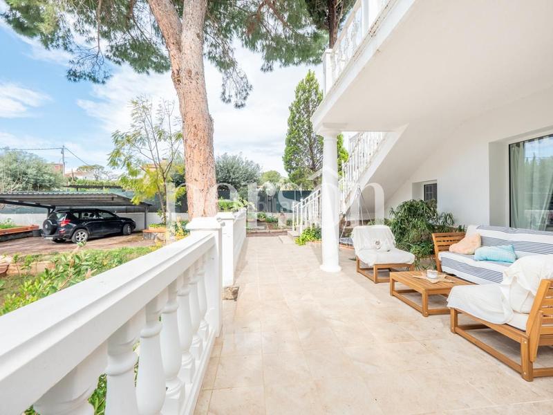 Foto ec5f480c-3679-49dd-98bd-eda1c0a74cd6. Casa encantador chalet en la urbanización los lagos en Alginet