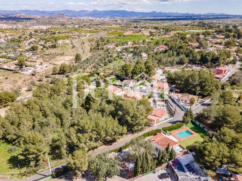 Foto 03677555-591e-4081-95d5-494ce6c5b172. Casa amb aparcament piscina a Vilamarxant