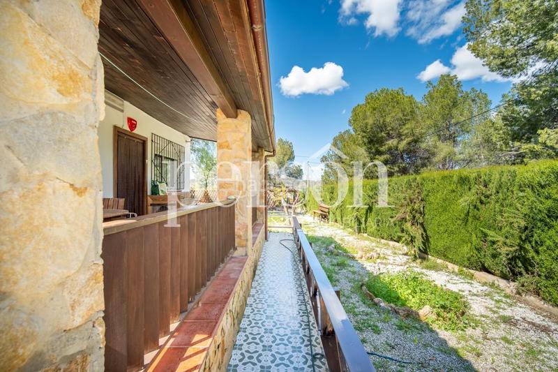 Foto 9a8382fc-4b20-4c40-ac2b-fa4eb5e04126. Casa amb aparcament piscina a Vilamarxant