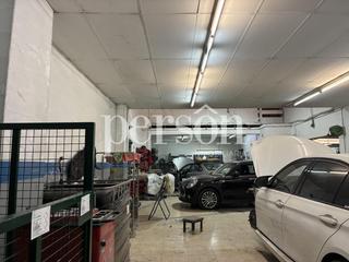 Geschäftsraum in Albors. Venta doble local comercial en zona amistat