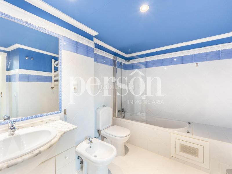 Foto b6ba25dc-ada7-491a-9c60-57b2e17dac1c. Lloguer àtic a La Seu Valencia