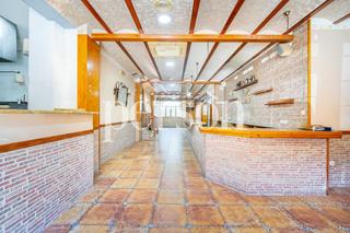 Lloguer Local Comercial a Picassent. Alquiler de local en avenida de lom