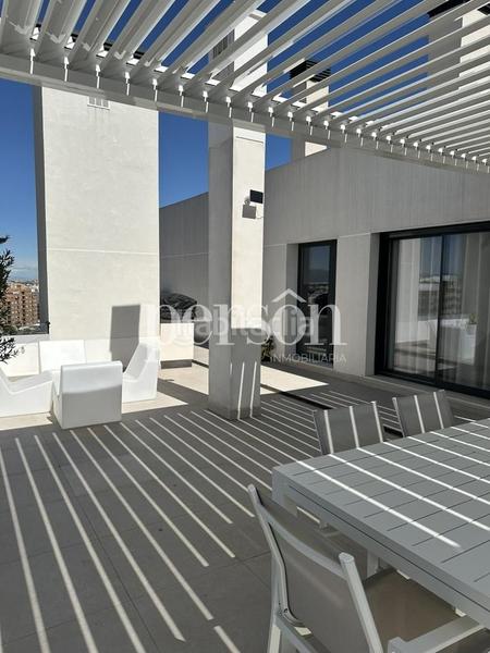 Foto 6cfa7bf4-c99a-43b5-a654-74a073e8a19e. Alquiler ático espectacular ático con gran terraza en alfahuir en Valencia