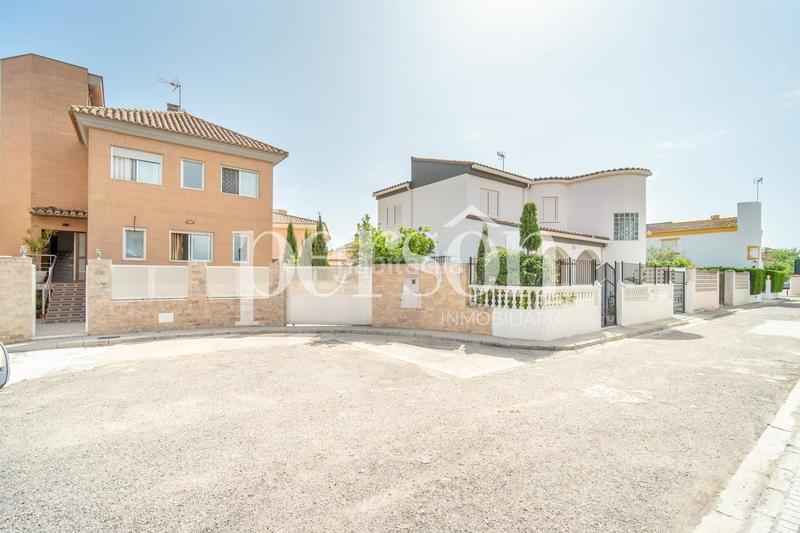 Foto ac2efdd9-ce89-4a45-8640-1ba02e7b6919. Casa con riscaldamento piscina in Mareny Blau Sueca
