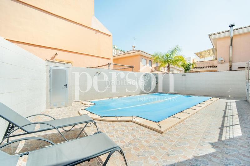 Foto e1633cf7-5fd0-4a60-a4af-f43c0126562f. Casa con riscaldamento piscina in Mareny Blau Sueca