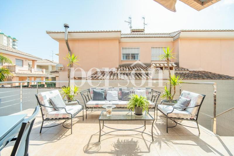 Foto fd9d9248-8cfd-49ea-a24a-829371e43483. Casa con riscaldamento piscina in Mareny Blau Sueca