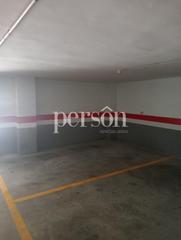 Aparcament cotxe a Russafa. Plaza de garaje en ruzafa