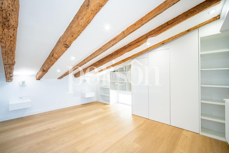 Foto caea1999-b73b-440e-9f09-bd2a2da330aa. Affitto attico con riscaldamento in Sant Francesc Valencia