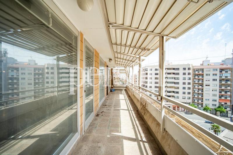 Foto 7b3881a9-027f-4dc3-91af-161f16c6cef5. Appartamento con parcheggio in Jaume Roig Valencia