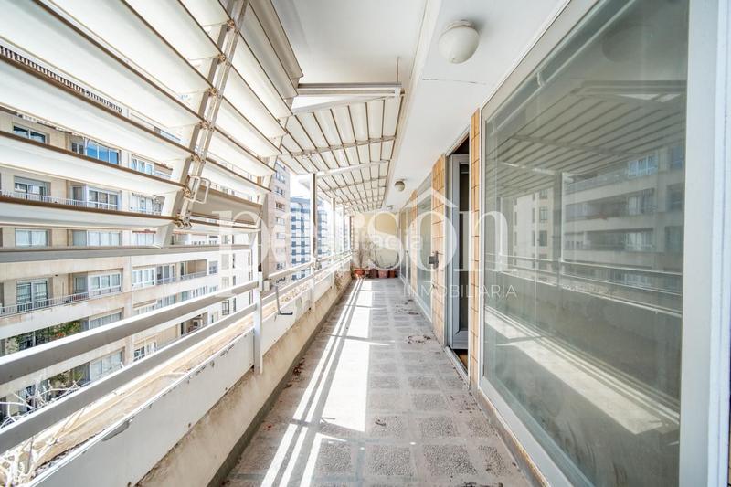 Foto d8e7ea13-eee1-4b48-9ddf-0ad8a3dd9008. Appartamento con parcheggio in Jaume Roig Valencia