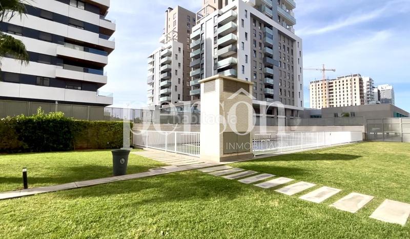 Foto 07101af0-ead8-4aa6-9ed0-41c50029c368. Location appartement avec piscine dans Ciutat de les Ciències i de les Arts - Justicia Valencia