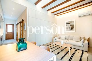 Location Rez-de-chaussée à El Cabanyal-El Canyamelar. Alquiler piso encantador  2 dormitorios 2 baños con terraza priv
