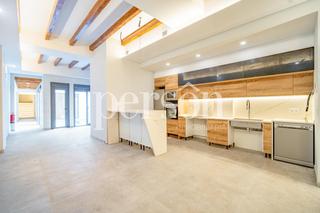 Planta baixa  Doctor sanchís bergón. Duplex en venta junto a los jardines del río con piscina