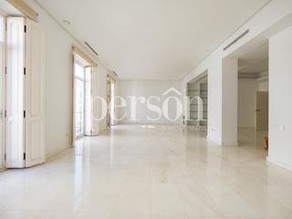 Pis  Carrer de pascual i genís. Magnífico piso en sant francesc