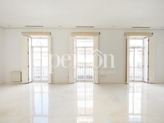 Etagenwohnung  Carrer de pascual i gens. Magnfico piso en sant francesc