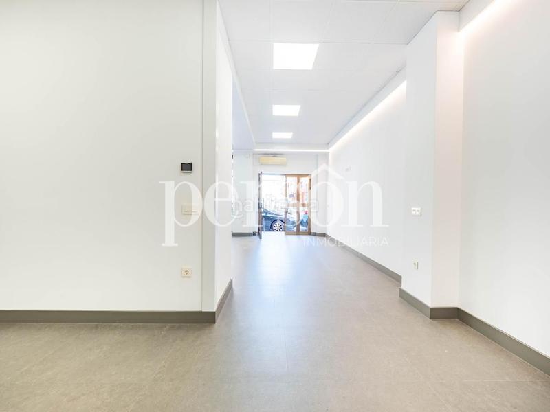 Foto 5f0fa4c2-ff59-4dc3-baad-ba56b23284aa. Local comercial bajo totalmente reformado y listo para ingresar en Valencia