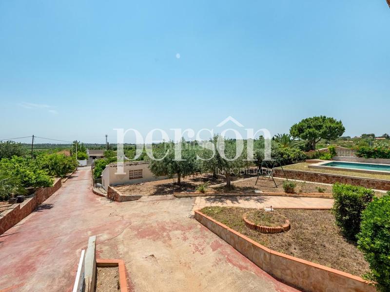 Foto 05017a22-6548-493b-85b2-9835bb491976. Alquiler casa alquiler chalet urbanización lliria en Llíria